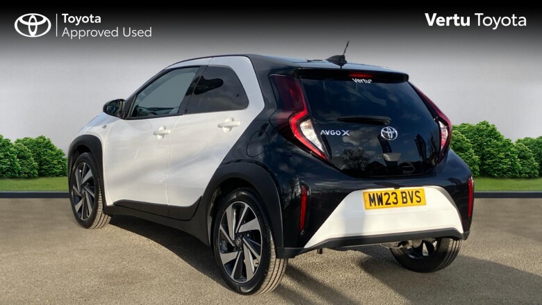Toyota Aygo X 1.0 VVT-i Edge 5dr Petrol Hatchback